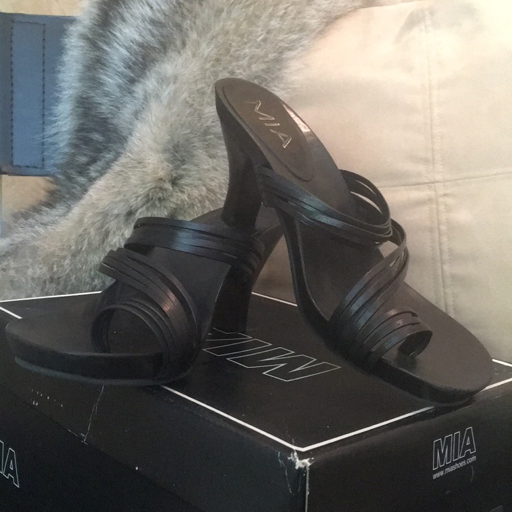 Black Mia Adena Heel sandal